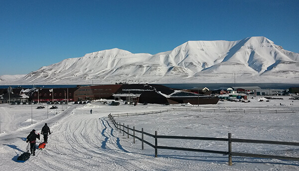 Университетский Центр UNIS на Шпицбергене (Свальбарде) поселок Longyearbyen