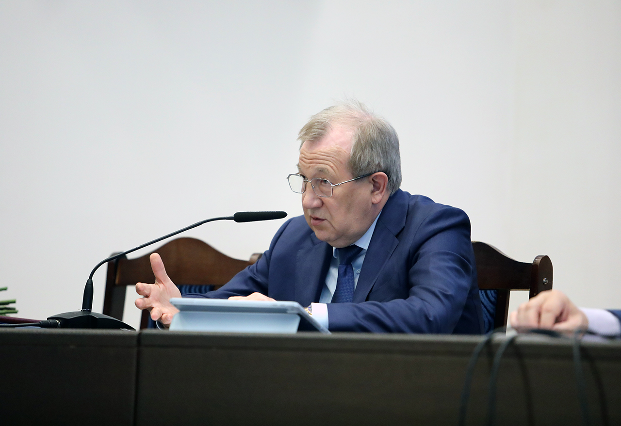 Президент РАН академик РАН Г. Я. Красников