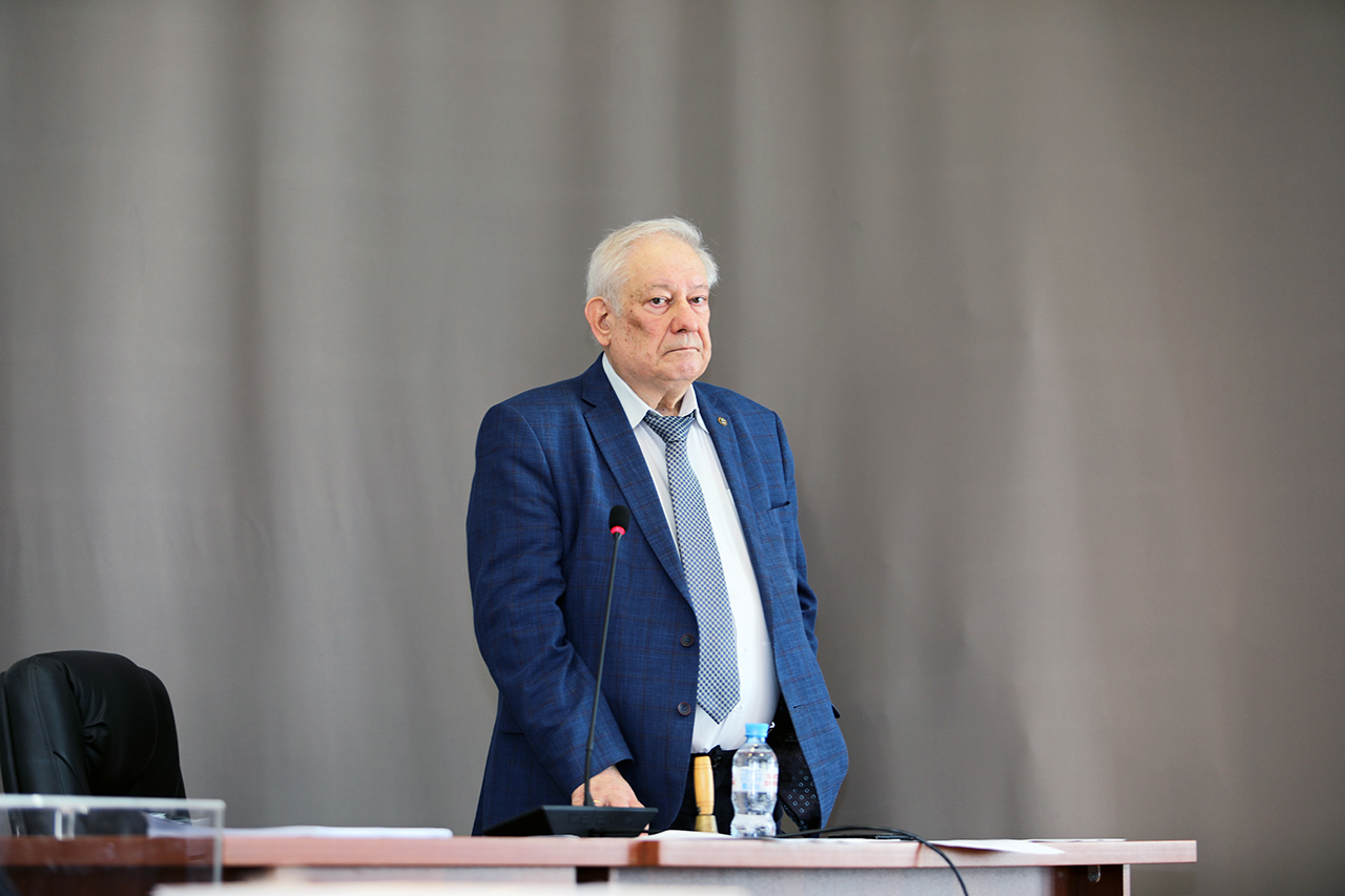 академик-секретарь ОНЗ РАН академик РАН Н. С. Бортников