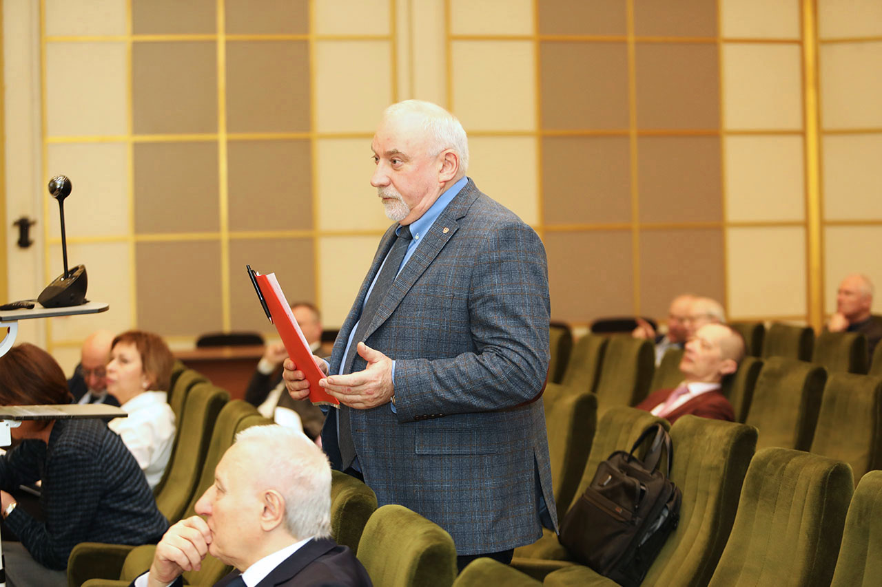 член-корреспондент РАН В. А. Петров