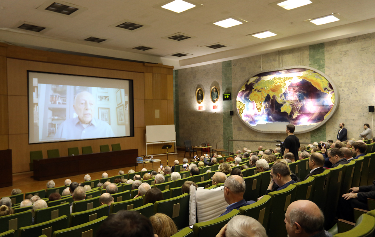 А. М. Городницкий