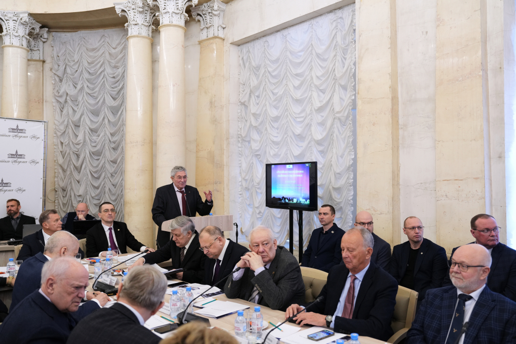 Л. М. Зелёный