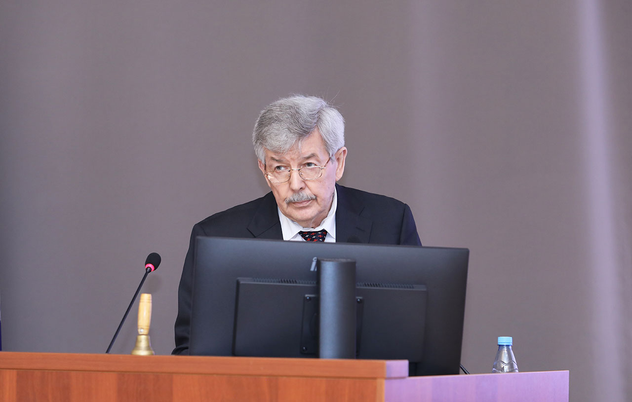 Академик РАН М. А. Федонкин